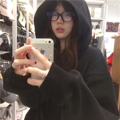 莫莉·麦克斯韦